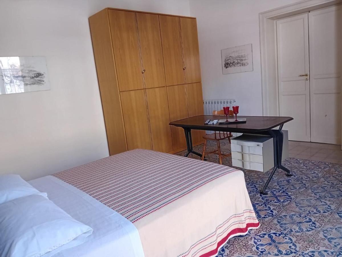 Casa Nonno Enrico In Via Oreto Palermo Eksteriør billede