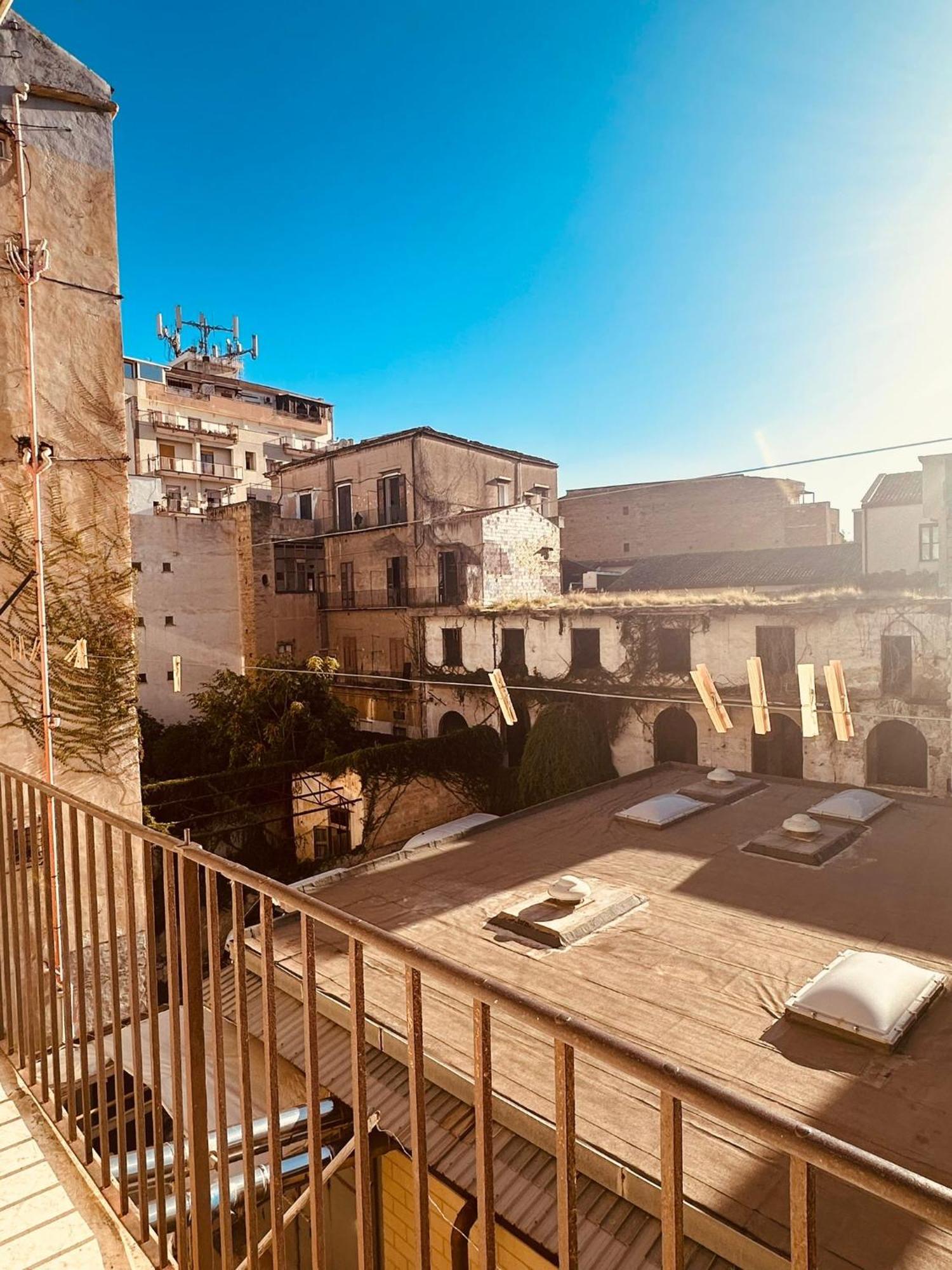 Casa Nonno Enrico In Via Oreto Palermo Eksteriør billede